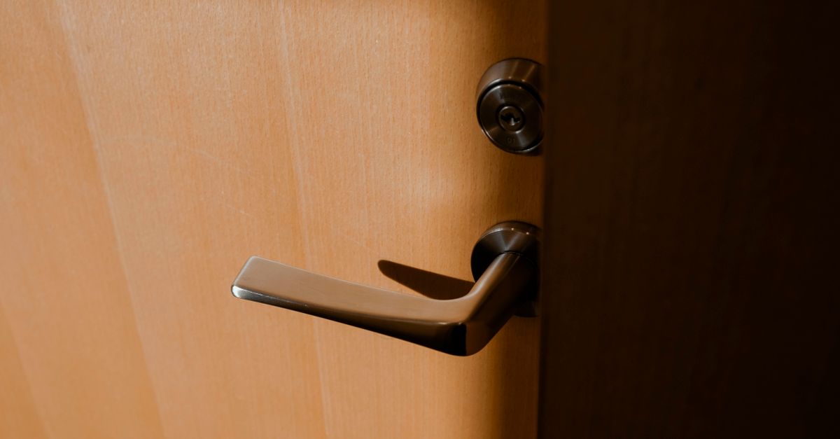 front door lock key — Reliable Arvada Locksmith